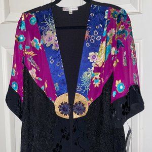 Spencer Alexis NWT  Artsy Kimono Top Boho Asian M